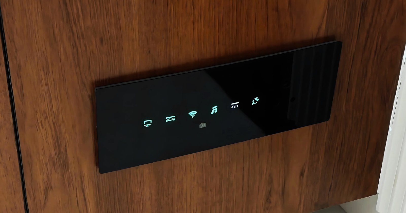 Untitled (690 x 690 px) (1900 x 1000 px) (1)